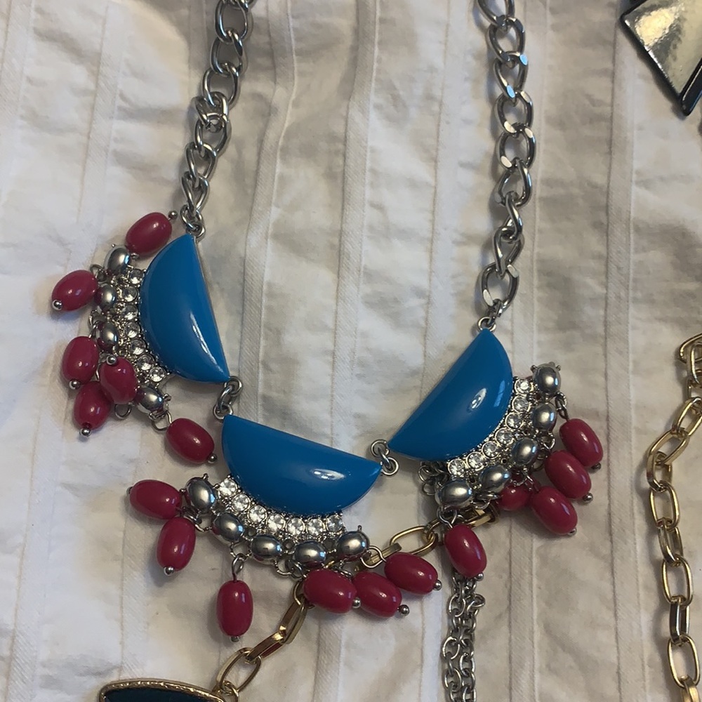 Necklaces - Picture 8 of 9